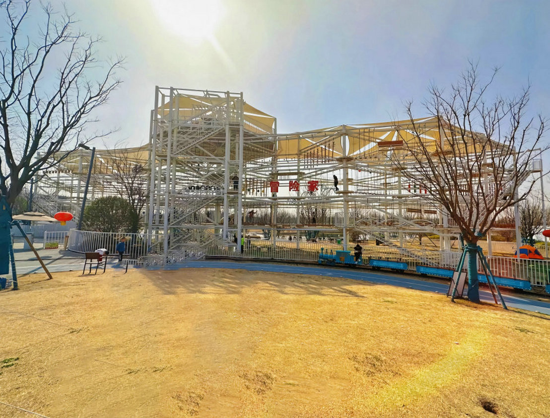 <b>河南新鄭冒險(xiǎn)家營地</b>