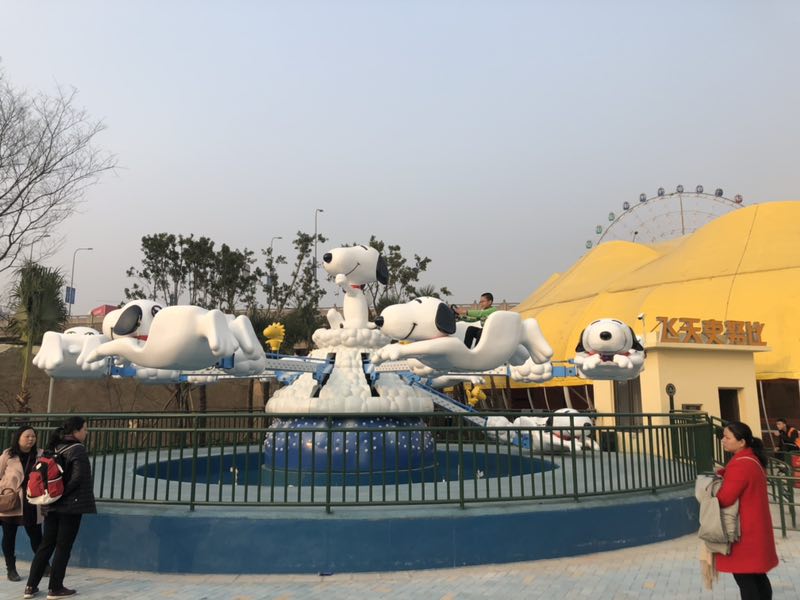 自控飛機游樂設(shè)備